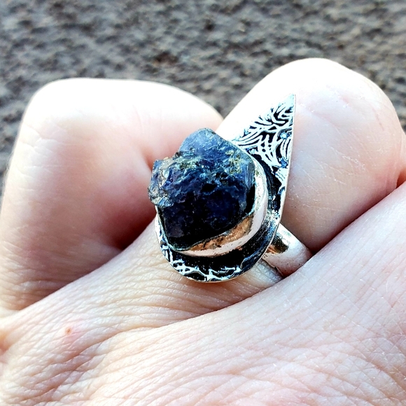 New Raw Iolite 925 Silver Ring. - Picture 6 of 12